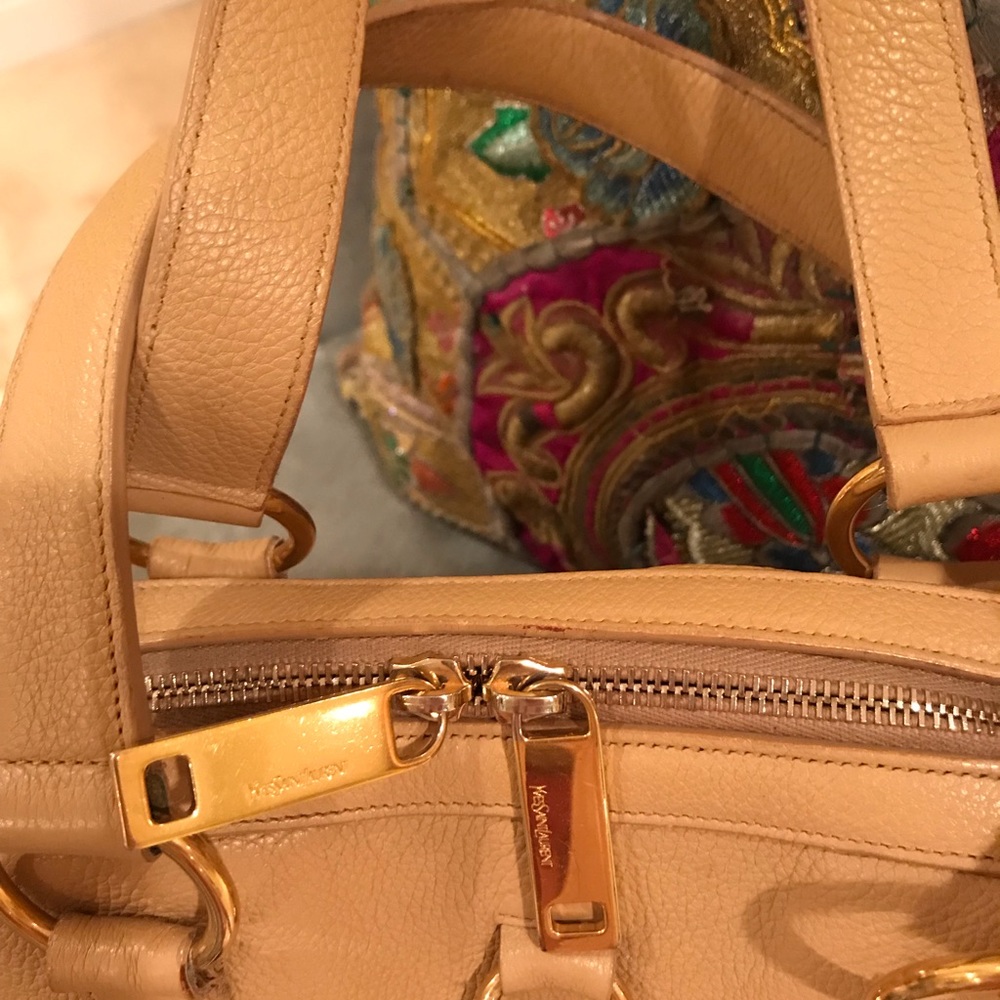 Yves Saint Laurent “muse” handbag - Picture 4 of 8